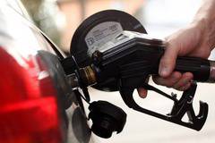 Златни съвети: Как да намалите разхода на гориво на колата?