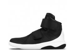 NIKE Marxman мъжки кецове с модерен дизайн