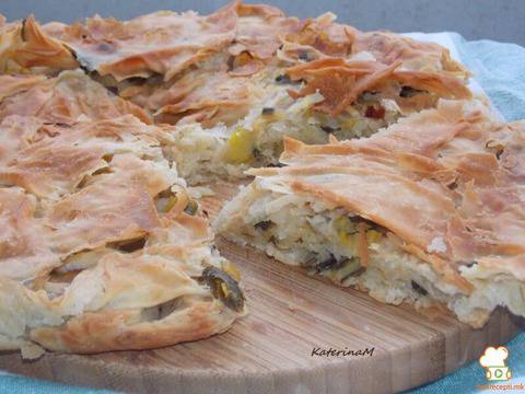 Домашна баница с праз и картофи