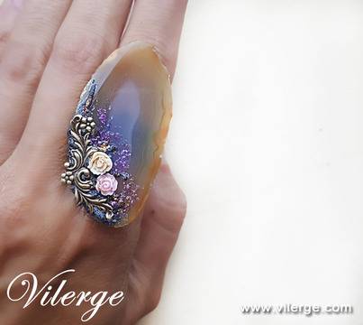 Луксозни женски подаръци за празник с арт пръстени за сезон есен зима 2017