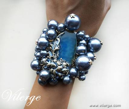 Модерни арт гривни с естествен камък за жени сезон Есен 2017