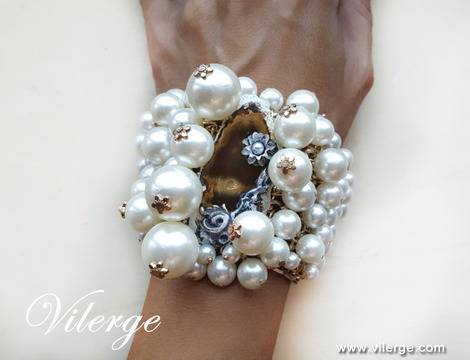 Романтични гривни за жени и винтидж бижута за сезон Есен2017