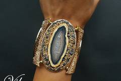 Луксозна колекция винтидж бижута и дизайнерски гривни за жени за сезон Зима 2017