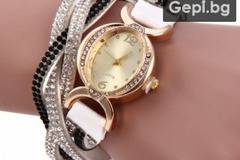 Дамски часовник – гривна, обсипан с черни и бели камъни!