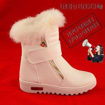 Спечелете този невероятен модел топли боти