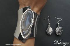 Арт винтидж колекция с модерни винтидж бижута за сезон Есен 2017 дизайнерски гривни