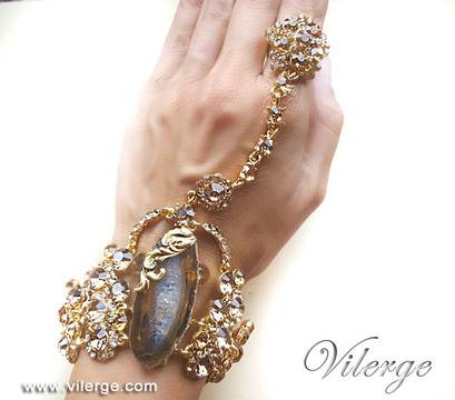 Подари бижу на любимата жена за празник и мода за сезон Есен2017