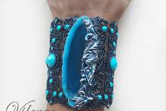 Луксозна колекция модерни гривни за сезон пролет и лято 2017 с модни бижута за жени