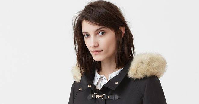 Черно яке с отделяща се качулка