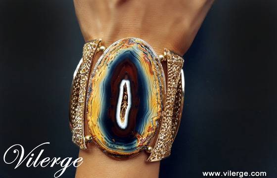 Дизайнерска колекция 2017 с арт бижута за бал и абиутриенти