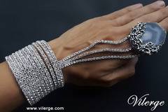 Бижута за бал 2017 и празнична вечер изискани подаръци за абитуриенти и балове