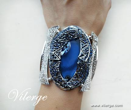 Луксозна колекция Свети Валентин 2017 с винтидж бижута и подаръци за влюбени жени