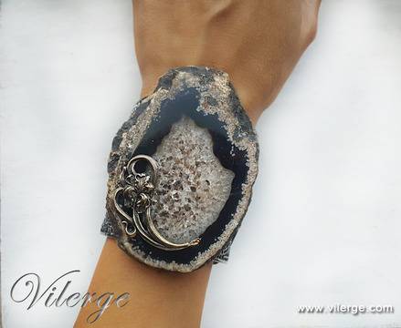 Модна колекция 2017 с арт бижута за Свети Валентин и влюбени жени