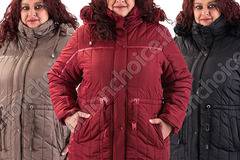 Топло зимно макси яке с голяма качулка в три цвята