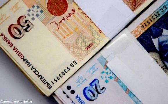 Минималната заплата става 460 лева от 1-ви януари 2017