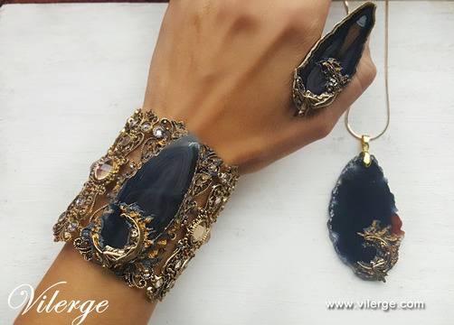 Идеи за романтични подаръци с луксозни бижута за Свети Валентин 2017