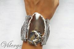 Модерни гривни за Свети Валентин 2017 и празника на влюбените жени с бижута