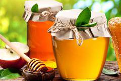 Какво се случва, ако пиете ябълков оцет с мед сутрин на гладно?