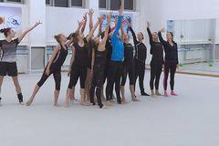 Златните момичета предават щафетата на новия ансамбъл с общо съчетание