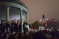 Хиляди на протест в САЩ срещу избирането на Тръмп