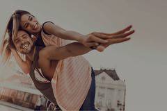 Защо Klear предлага по-добри условия за кредитополучателите и хората със спестявания?