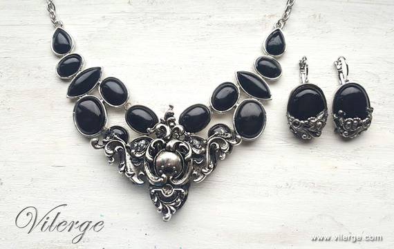 Дизайнерски бижута за жени и лукс подаръци за Св. Валентин 2017