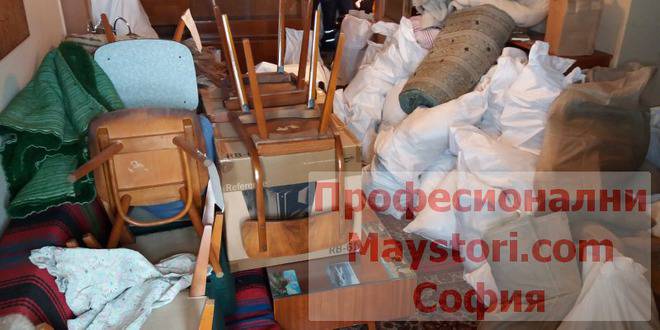 Хамали за почистване и извозване на отпадъци в София