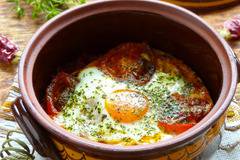 Пилешки гювечета със зеленчуци