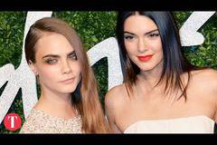 На бас, че не знаехте, че ТЕЗИ холивудски звезди си падат по жени! (видео)