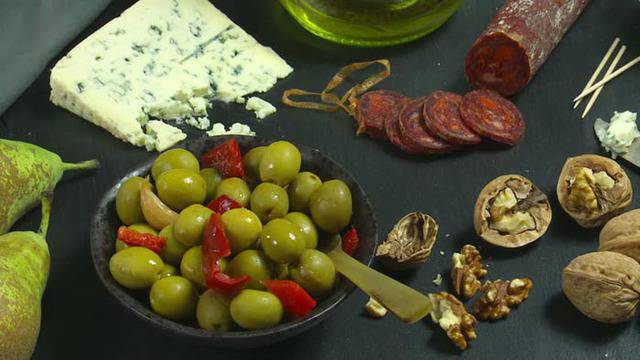 УРЕД ЗА ОТДЕЛЯНЕ НА КОСТИЛКИ