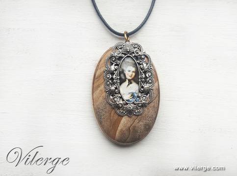 Луксозна винтидж колекция 2017 с винтидж колиета за Осми март