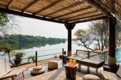 Луксозен курорт на брега на Замбези