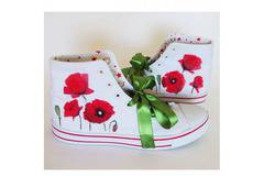 Ръчно рисуване гуменки и кецове от Fetski. Всичко друго, но не и скучни!