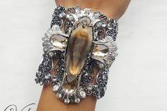 Лимитирана серия 2017 винтидж гривни и дизайнерски бижута за 8 март