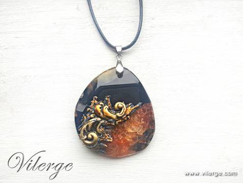 Модна серия дизайнерски винтидж колиета 2017 за празника на жената Осми март