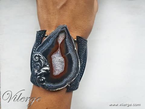 Дизайнерски винтидж гривни с луксозна колекция за 8ми март 2017