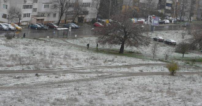 ПЪРВИ СНЯГ ПАДНА И ВЪВ ВАРНА НА 29 НОЕМВРИ (АКТУАЛНИ СНИМКИ И ВИДЕО) НОВИНИТЕ САМО В СНИМКИ-РАЗЛИЧНИТЕ НОВИНИ