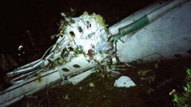 Най-малко 25 загинали при самолетна катастрофа