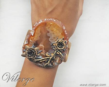 Арт колекция 2017 за сезон пролет и лято с винтидж гривни за 8-ми март