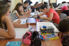 Откриват изложба на рисунки на ученици от ОУ „Васил Априлов“ в Съдебната палата