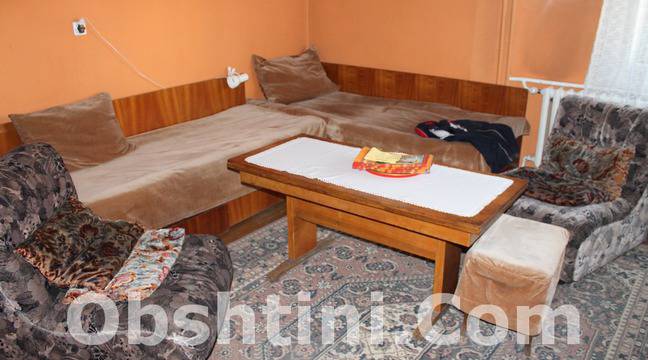 Извозване на стари мебели в Община София