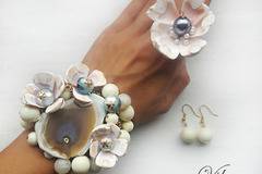 8 изненади за празника на жените Осми март 2017 с винтидж бижута