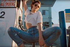 Кристен Стюарт в клип на „Ролинг стоунс“