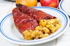 Постни пълнени чушки с боб