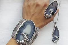 Модна колекция с винтидж бижута за Осми март и празника на жената 2017