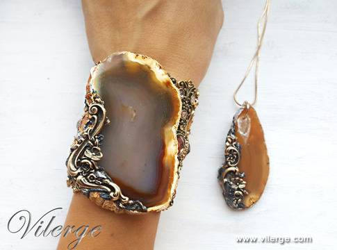 Романтична колекция луксозни бижута за празника на жените 8-ми март 2017