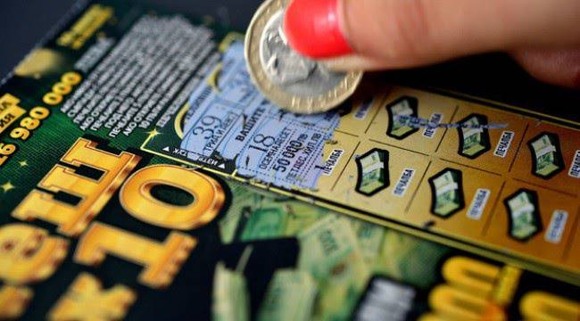 Да бъдеш роб на системата: Истината за картончетата които търкаме