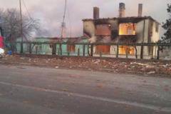 Взрив на дерайлирал влак на гара Хитрино, има загинали