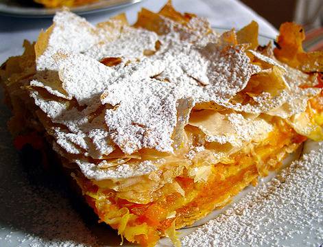 Тиквеник с готови кори