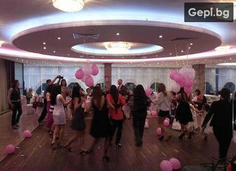 Хубавата музика и доброто настроение на Вашето сватбено тържество са гарантирани с дисководещ на топ цена от Парти агенция DJ…